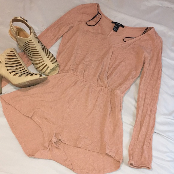 Forever 21 Pants - Super Cute..Forever 21 Romper - Size S